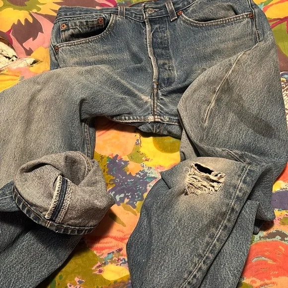 True Vintage Levi’s 501 - Picture 10 of 17